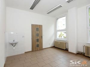 Pronájem komerční nemovitosti, Louny, Kosmonautů, 30 m2