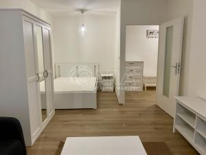 Pronájem bytu 1+1, Praha - Hostivař, Trhanovské náměstí, 47 m2