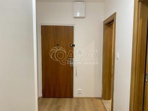 Pronájem bytu 1+1, Praha - Hostivař, Trhanovské náměstí, 47 m2