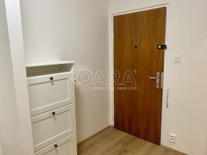 Pronájem bytu 1+1, Praha - Hostivař, Trhanovské náměstí, 47 m2