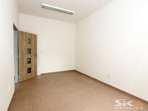 Pronájem komerční nemovitosti, Louny, Kosmonautů, 143 m2