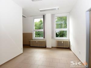 Pronájem komerční nemovitosti, Louny, Kosmonautů, 143 m2