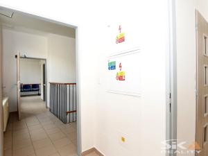 Pronájem komerční nemovitosti, Louny, Kosmonautů, 143 m2