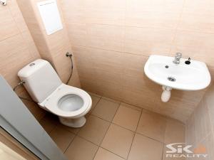 Pronájem komerční nemovitosti, Louny, Kosmonautů, 143 m2