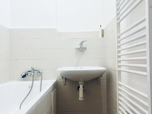 Pronájem bytu 2+1, Ostrava, Budovatelská, 56 m2