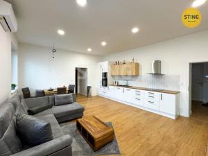 Pronájem bytu 2+1, Ostrava, Poštulkova, 63 m2