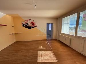 Prodej bytu 3+1, Plzeň, Brněnská, 82 m2