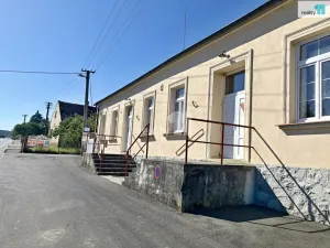 Prodej komerční nemovitosti, Dolce, 471 m2