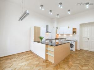 Pronájem bytu 3+1, Praha - Vinohrady, Mánesova, 105 m2