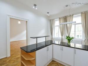 Pronájem bytu 3+1, Praha - Vinohrady, Mánesova, 105 m2