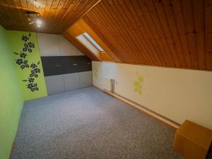 Prodej výrobních prostor, Jaroměř, 871 m2