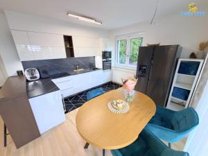 Pronájem bytu 3+kk, Praha - Řepy, Schwarzové, 80 m2