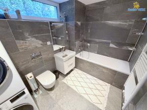 Pronájem bytu 3+kk, Praha - Řepy, Schwarzové, 80 m2
