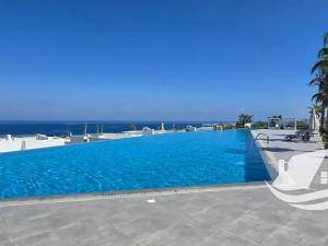 Prodej bytu 2+1, Agios Amvrosios Keryneias, Kypr, 83 m2