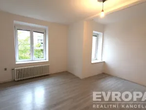 Prodej bytu 3+kk, Pardubice - Zelené Předměstí, Železničního pluku, 70 m2