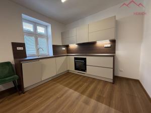 Pronájem bytu 3+kk, Chomutov, Vršovců, 75 m2