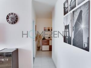 Pronájem bytu 2+kk, Praha - Michle, Hodonínská, 42 m2