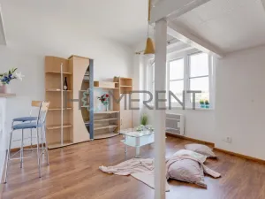 Pronájem bytu 1+kk, Praha - Nusle, Bartoškova, 30 m2