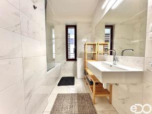 Pronájem bytu 3+kk, Praha - Košíře, Pod Kavalírkou, 85 m2