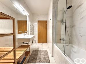 Pronájem bytu 3+kk, Praha - Košíře, Pod Kavalírkou, 85 m2