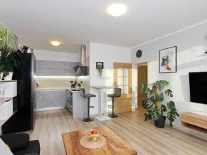 Pronájem bytu 2+kk, Praha - Vysočany, Pod Harfou, 54 m2
