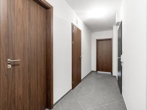 Pronájem bytu 3+kk, Praha, Čakovická, 83 m2