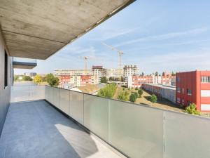 Pronájem bytu 3+kk, Praha, Čakovická, 83 m2