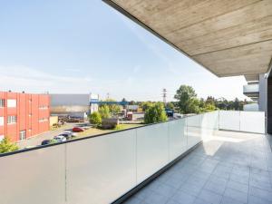 Pronájem bytu 3+kk, Praha - Prosek, Čakovická, 83 m2