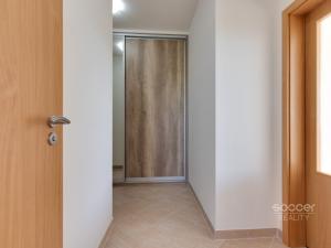 Pronájem bytu 2+kk, Praha - Kyje, Farkašova, 50 m2