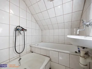 Prodej rodinného domu, Rovensko, 220 m2