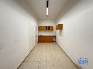 Pronájem obchodního prostoru, Blatná, 464 m2