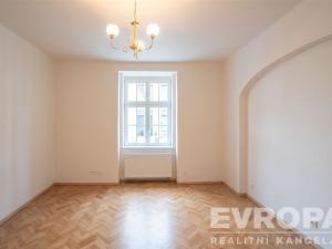 Prodej bytu 4+1, Praha - Holešovice, Veletržní, 101 m2