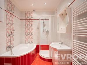 Prodej bytu 4+1, Praha - Holešovice, Veletržní, 101 m2