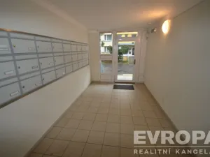 Prodej bytu 3+1, Praha - Žižkov, Na rovnosti, 77 m2