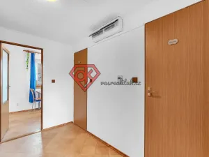 Prodej bytu 3+1, Trnov, 62 m2