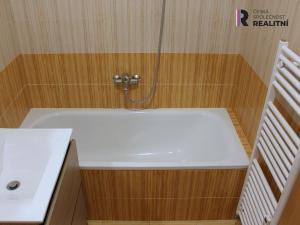 Pronájem bytu 1+kk, Karlovy Vary - Stará Role, Nejdlova, 31 m2