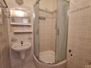 Pronájem bytu 2+1, Ústí nad Labem, Ladova, 67 m2