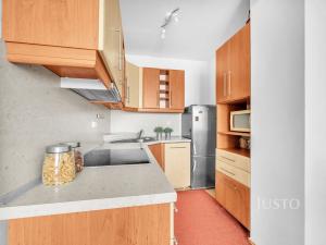 Prodej bytu 2+kk, Praha - Chodov, Hněvkovského, 42 m2