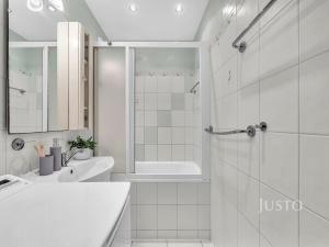Prodej bytu 2+kk, Praha - Chodov, Hněvkovského, 42 m2
