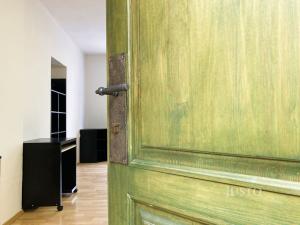 Pronájem kanceláře, Jílové u Prahy, Masarykovo náměstí, 39 m2