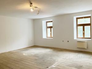 Pronájem kanceláře, Jílové u Prahy, Masarykovo náměstí, 34 m2