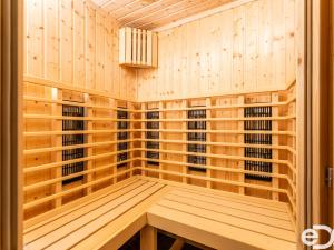 Prodej ubytování, Jablonec nad Nisou, U Lesního divadla, 2930 m2