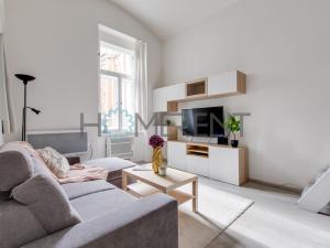 Pronájem bytu 2+kk, Praha - Vinohrady, Varšavská, 52 m2