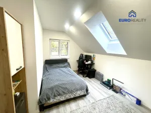 Prodej rodinného domu, Mnichov, 144 m2