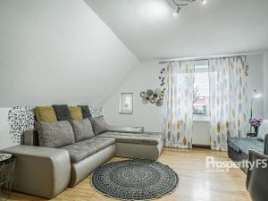 Prodej rodinného domu, Hrádek, 200 m2