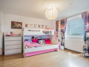 Prodej rodinného domu, Hrádek, 200 m2