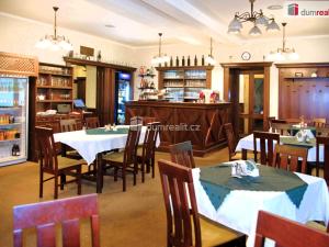 Prodej komerční nemovitosti, Doksy, Komenského, 254 m2