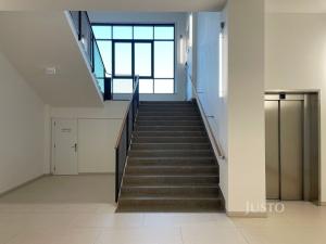 Pronájem bytu 2+kk, Praha, Naskové, 45 m2