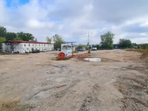 Pronájem komerčního pozemku, Hradec Králové - Třebeš, V Mlejnku, 10995 m2
