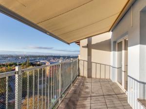 Pronájem bytu 2+kk, Praha - Prosek, Cihlářská, 65 m2